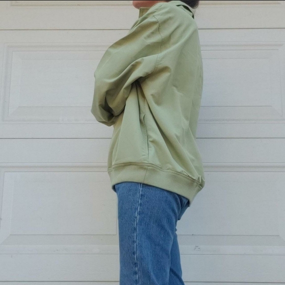 Izod Women's Mint Green Quarter Zip XL Pull Over - Picture 4 of 9